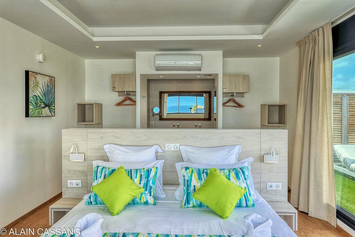 A louer villa 5 chambres pour 10 personnes avec piscine et vue mer à Sainte Anne en Guadeloupe - Suite 5 étage